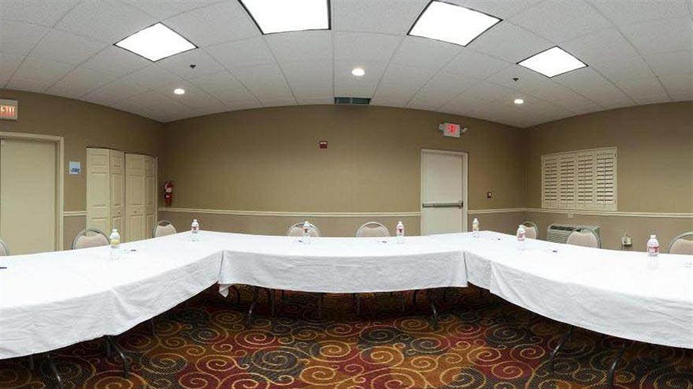 Resort Express & - Palm Spgs Area By Ihg Rancho Mirage