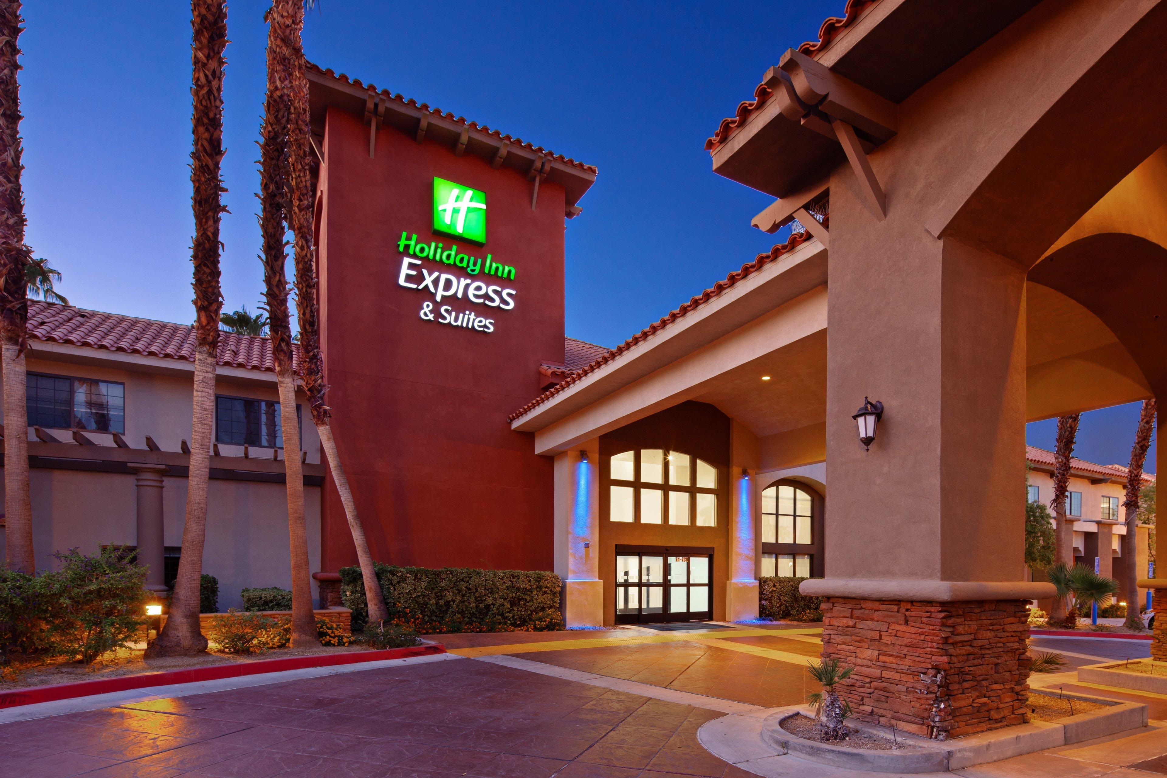 Express & - Palm Spgs Area By Ihg