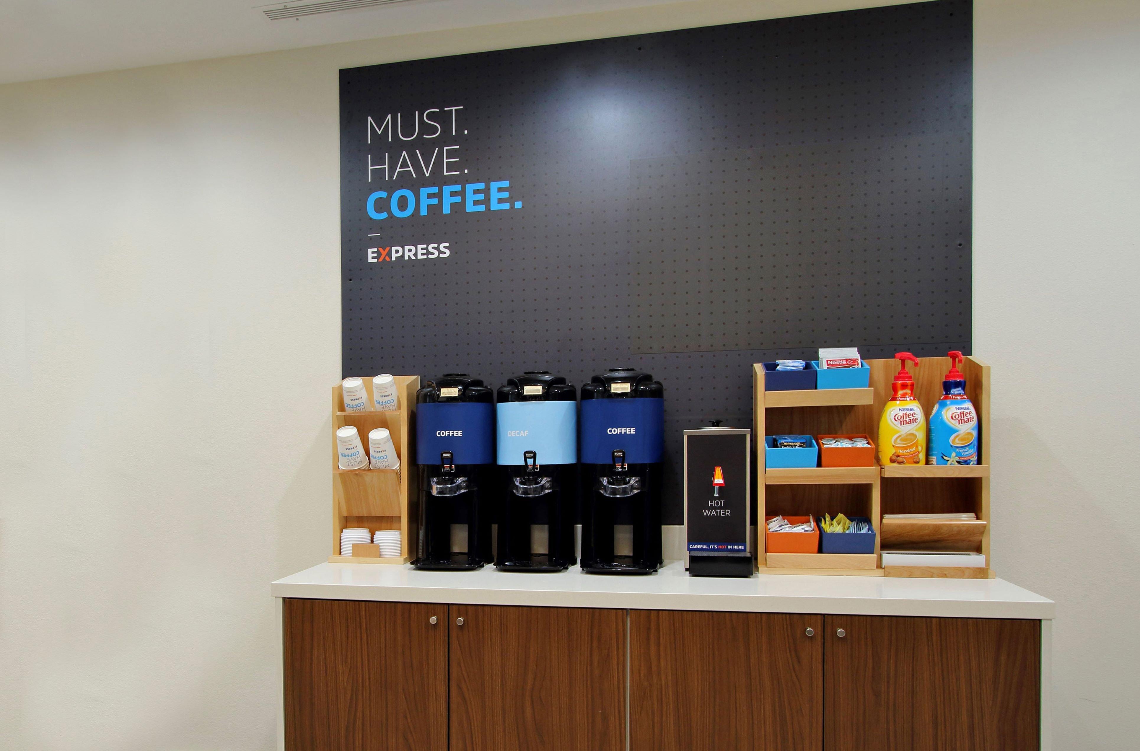 Express & - Palm Spgs Area By Ihg Resort 3*