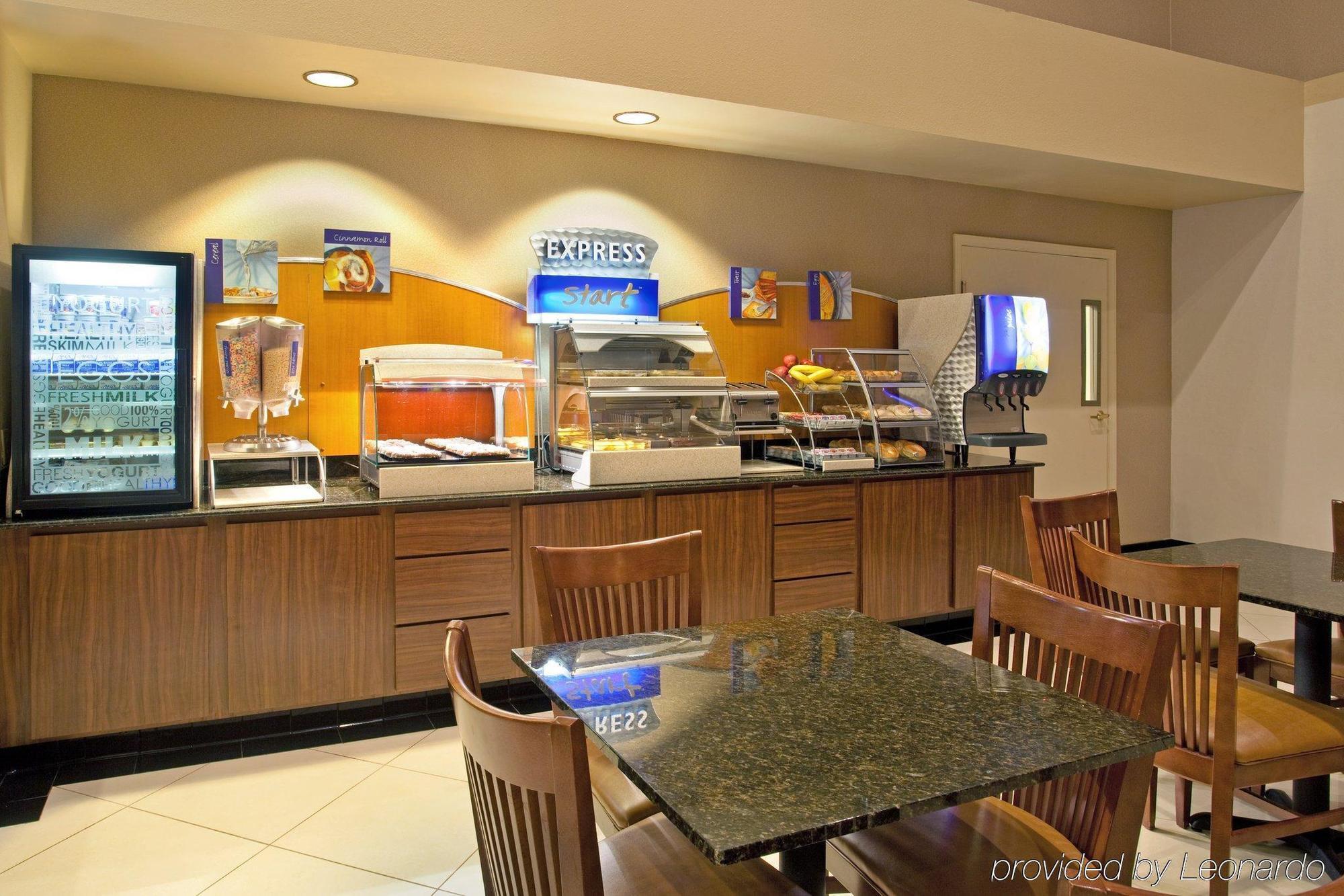 Resort Express & - Palm Spgs Area By Ihg 3*